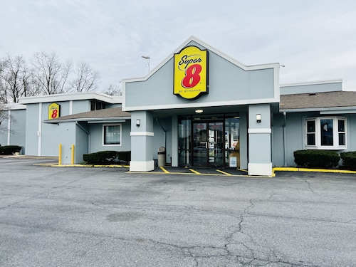 Super 8 by Wyndham Carlisle North