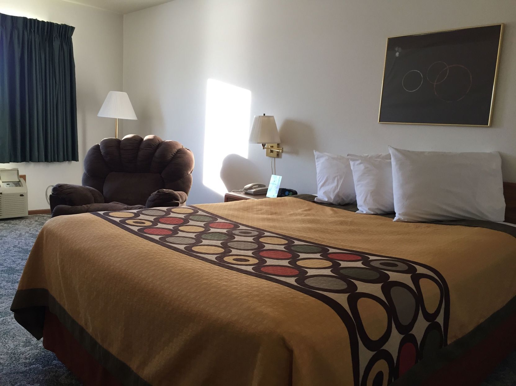 Desk, blackout drapes, free cribs/infant beds, rollaway beds