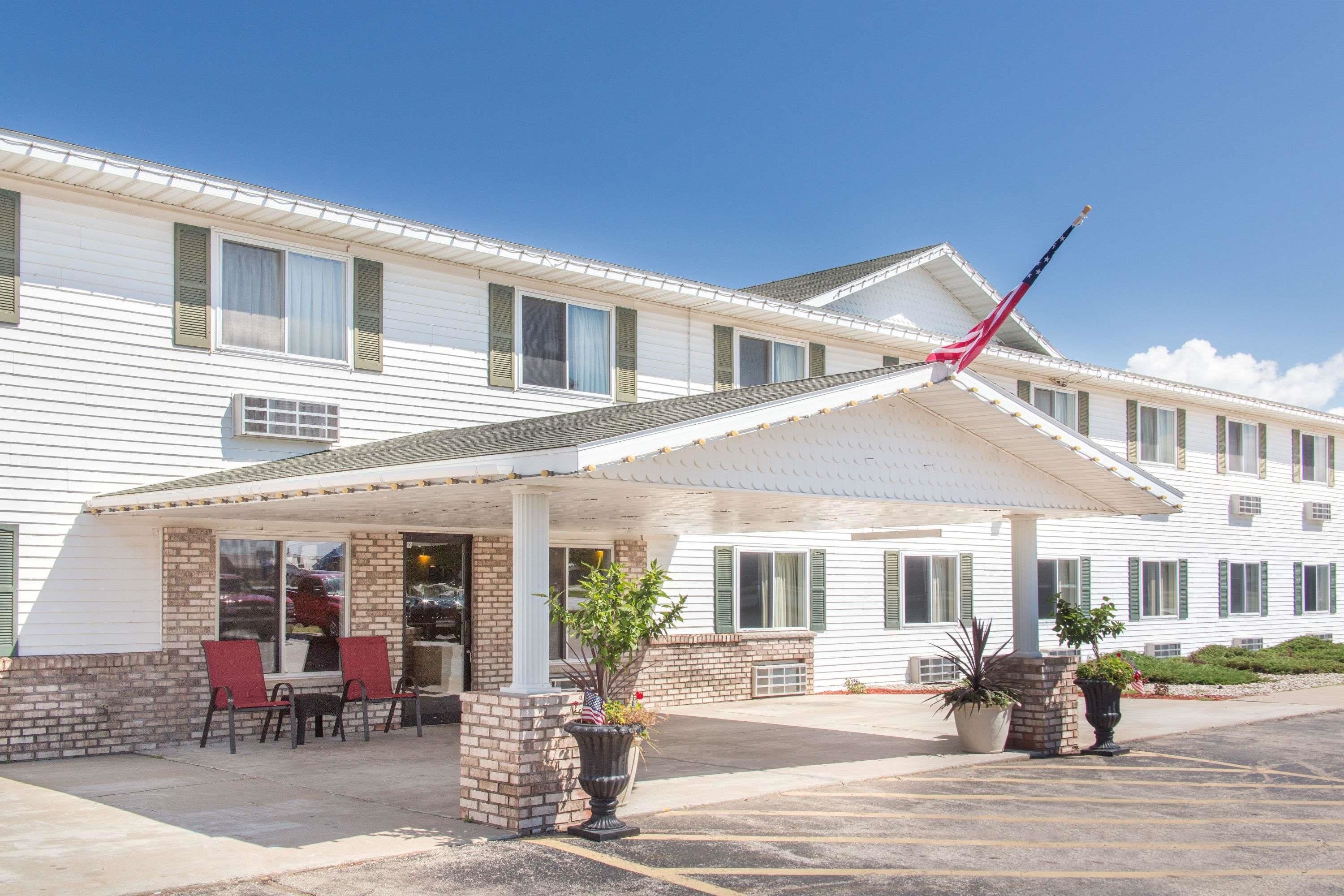 Top 5 Hotels Near Gladstone, Michigan Trip101