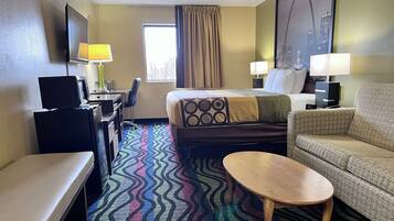 Suite, 1 King Bed, Non Smoking, Refrigerator | In-room safe, desk, blackout drapes, iron/ironing board