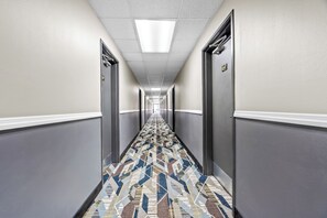 Reception hall - Super 8 by Wyndham Farmington (Farmington)