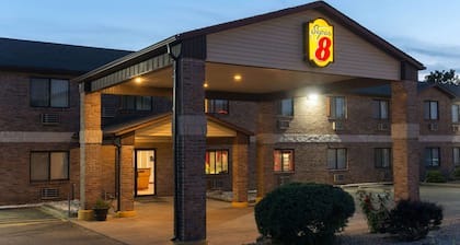 Super 8 by Wyndham Farmington