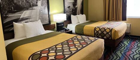 Caja de seguridad en la habitación, escritorio y cortinas blackout