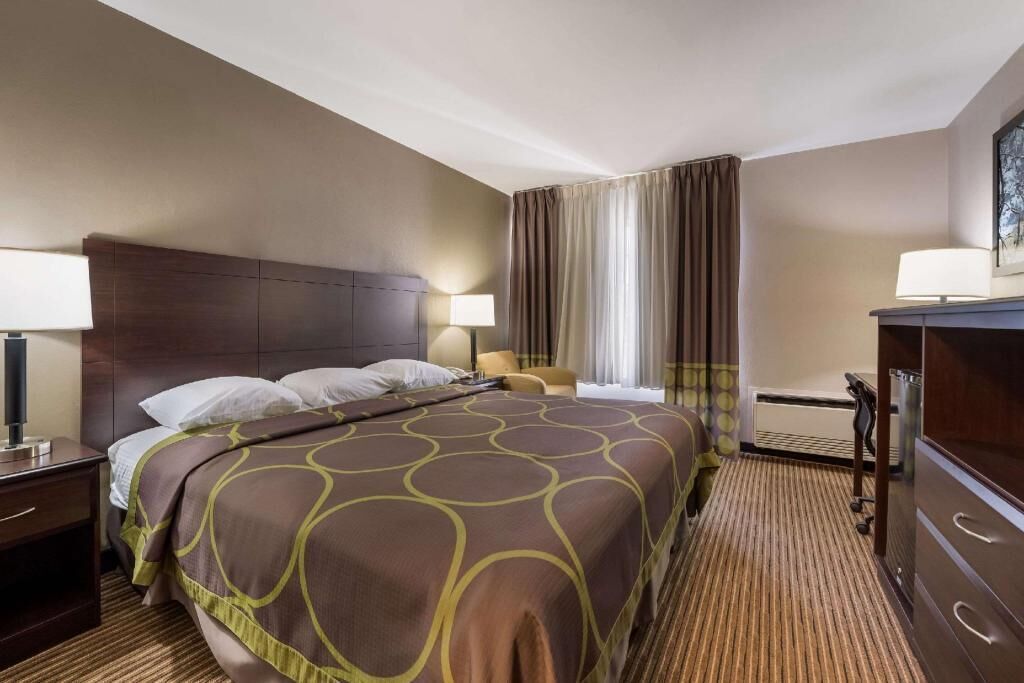 In-room safe, desk, laptop workspace, soundproofing