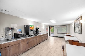 Breakfast area
