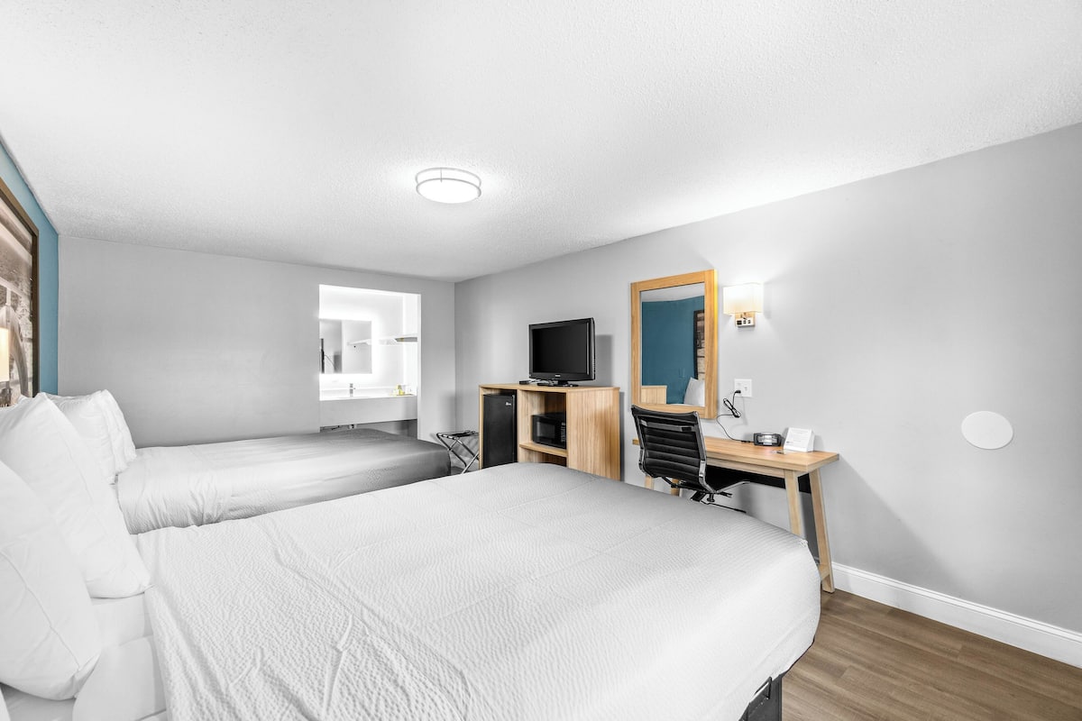 1 chambre, bureau, espace de travail pour ordinateur portable