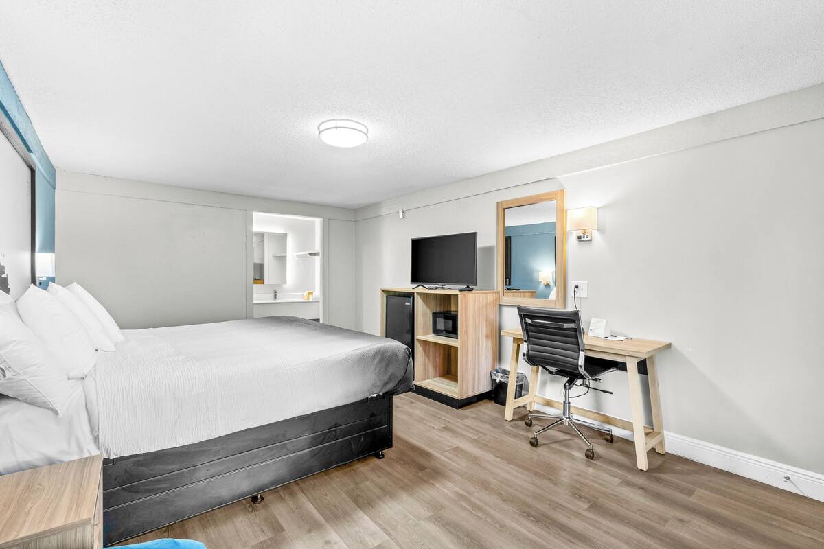 1 chambre, bureau, espace de travail pour ordinateur portable