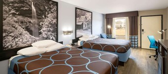 Super 8 by Wyndham Cleveland