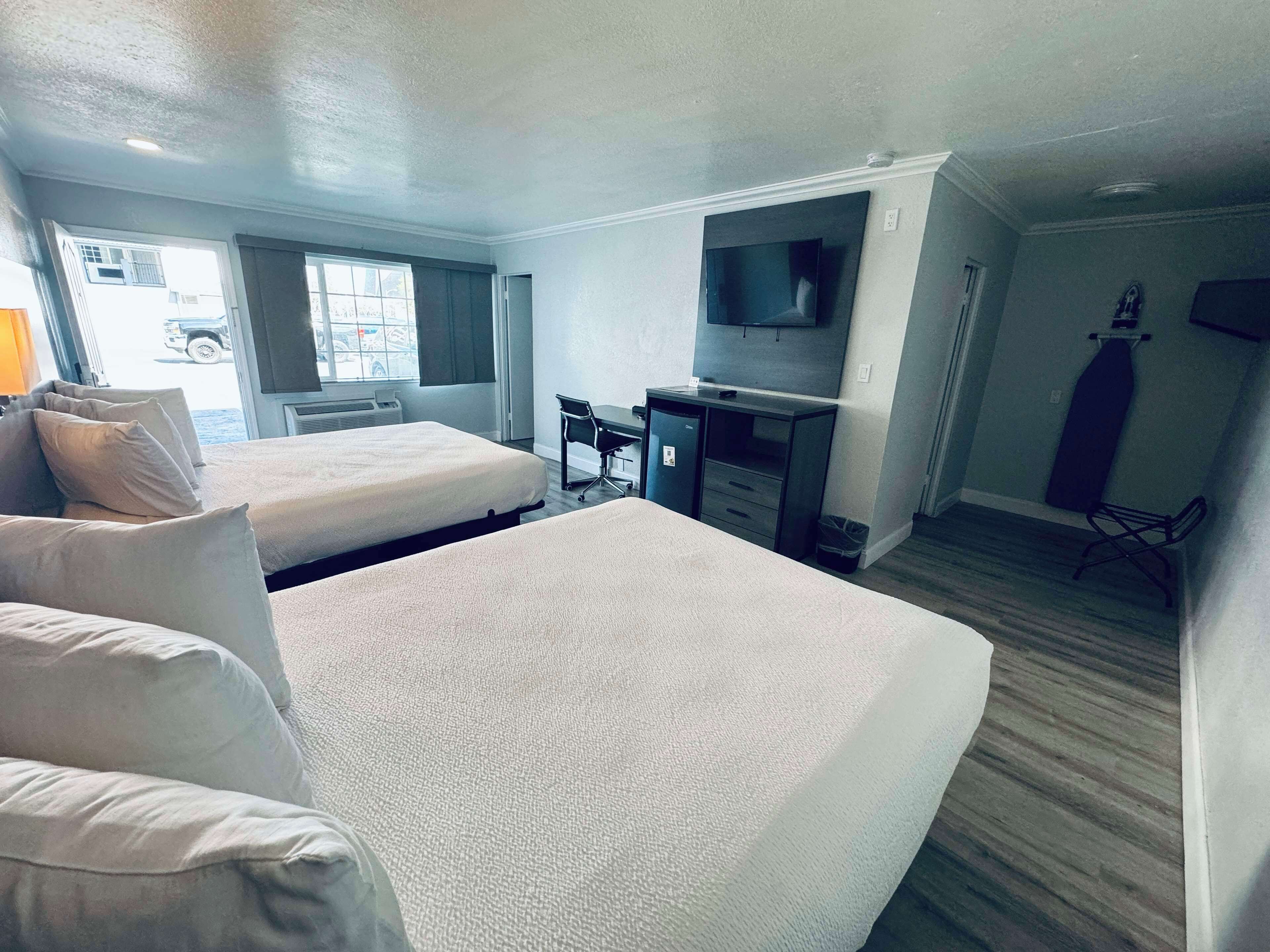 Photo - SureStay by Best Western Fresno Central