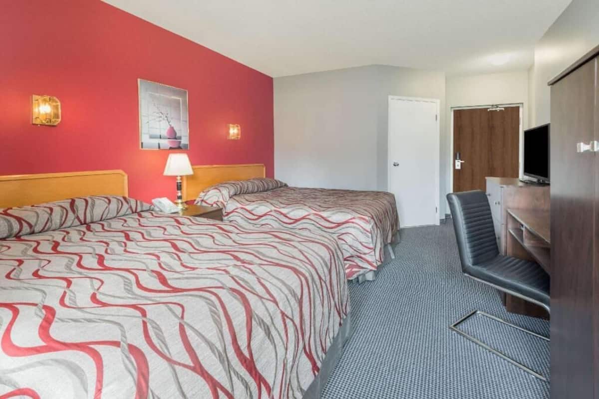 Desk, iron/ironing board, free cribs/infant beds, free WiFi