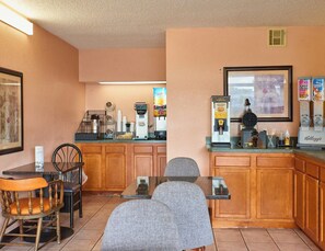 Breakfast area - Magnuson Hotel Jacksonville Downtown (Jacksonville)