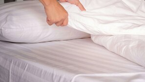 Iron/ironing board, free WiFi, bed sheets, alarm clocks - Magnuson Hotel Jacksonville Downtown (Jacksonville)