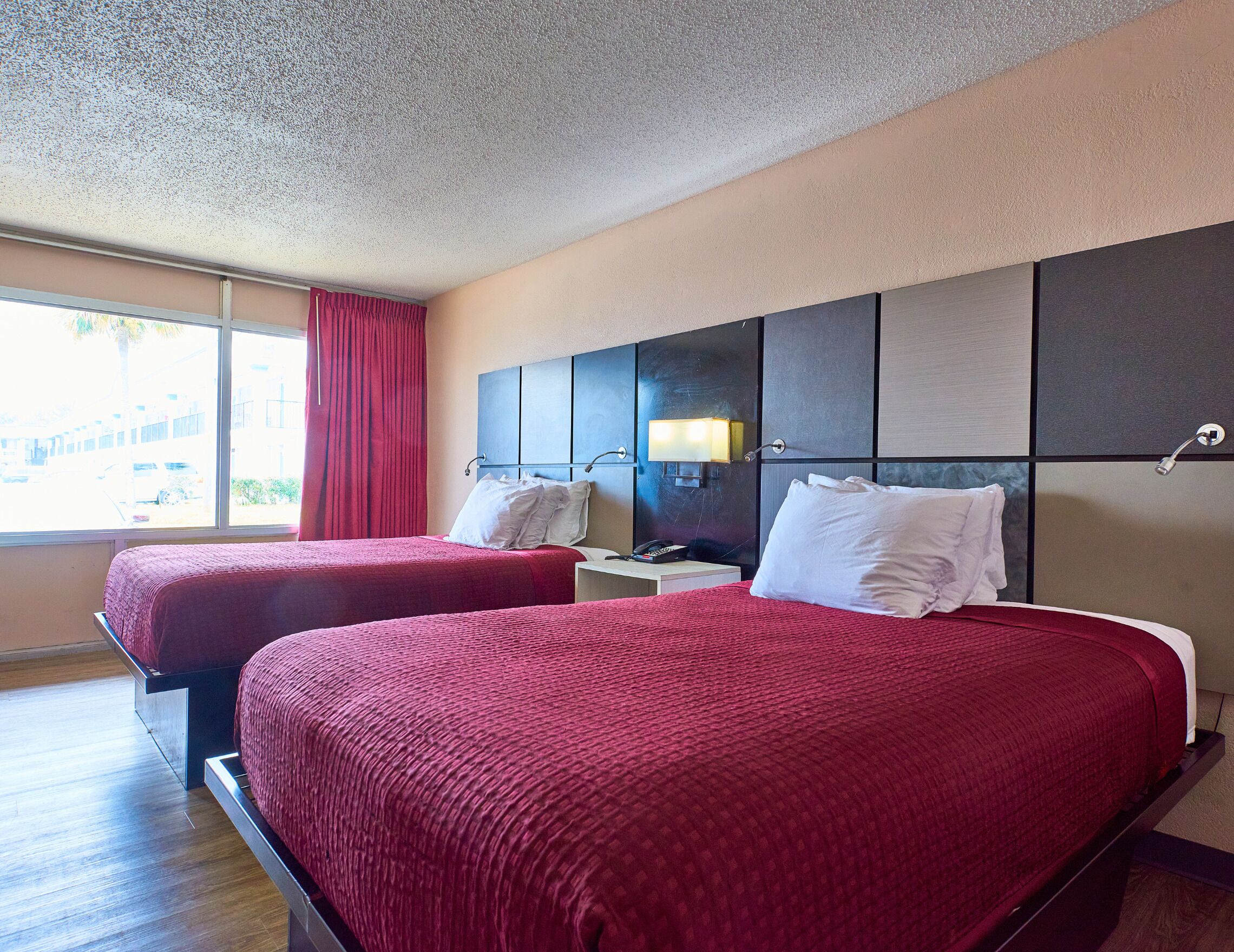 Iron/ironing board, free WiFi, bed sheets, alarm clocks