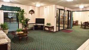 Reception - Super 8 by Wyndham Springfield/Battlefield (Springfield)
