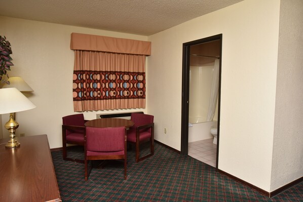 Room - Super 8 by Wyndham Springfield/Battlefield (Springfield)