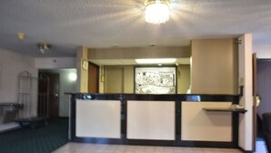 Reception - Super 8 by Wyndham Springfield/Battlefield (Springfield)