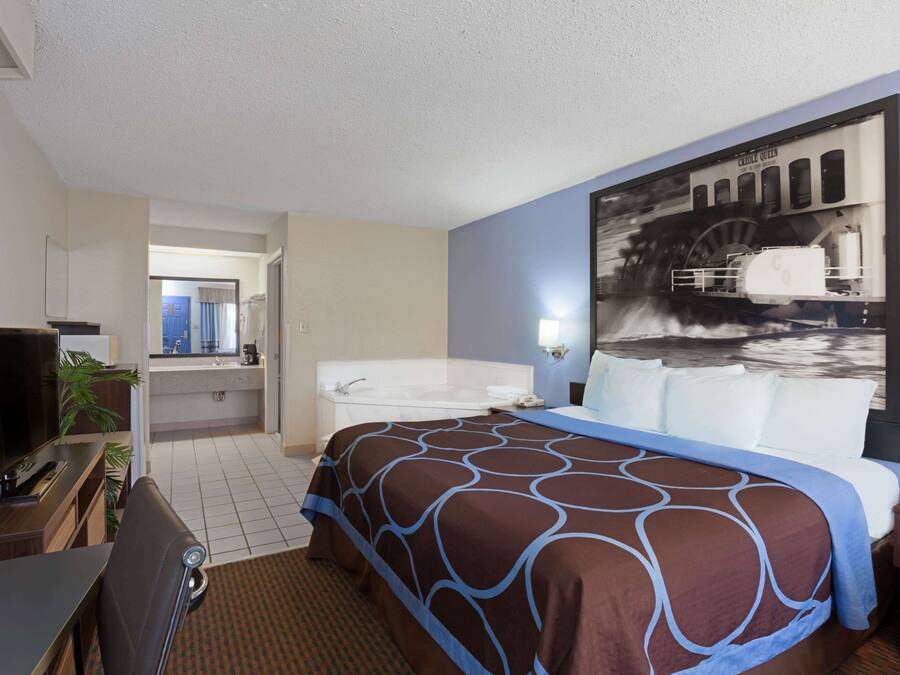 Cortinas blackout, tabla de planchar con plancha y cunas gratuitas