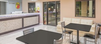Super 8 by Wyndham Bryant Little Rock Area