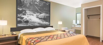 Super 8 by Wyndham Bryant Little Rock Area