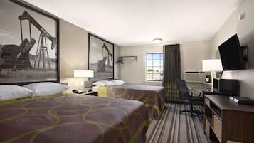 Een bureau, een laptopwerkplek, gratis wifi, beddengoed