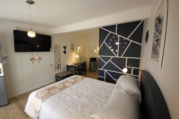 Standard Single Room, 1 Bedroom, Non Smoking, Jetted Tub | WiFi (free)