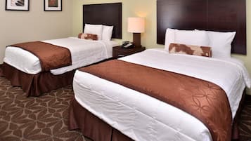 Kamar Deluks, 2 Tempat Tidur Queen, Bebas Asap Rokok | Meja kerja, Wi-Fi gratis, dan jam alarm