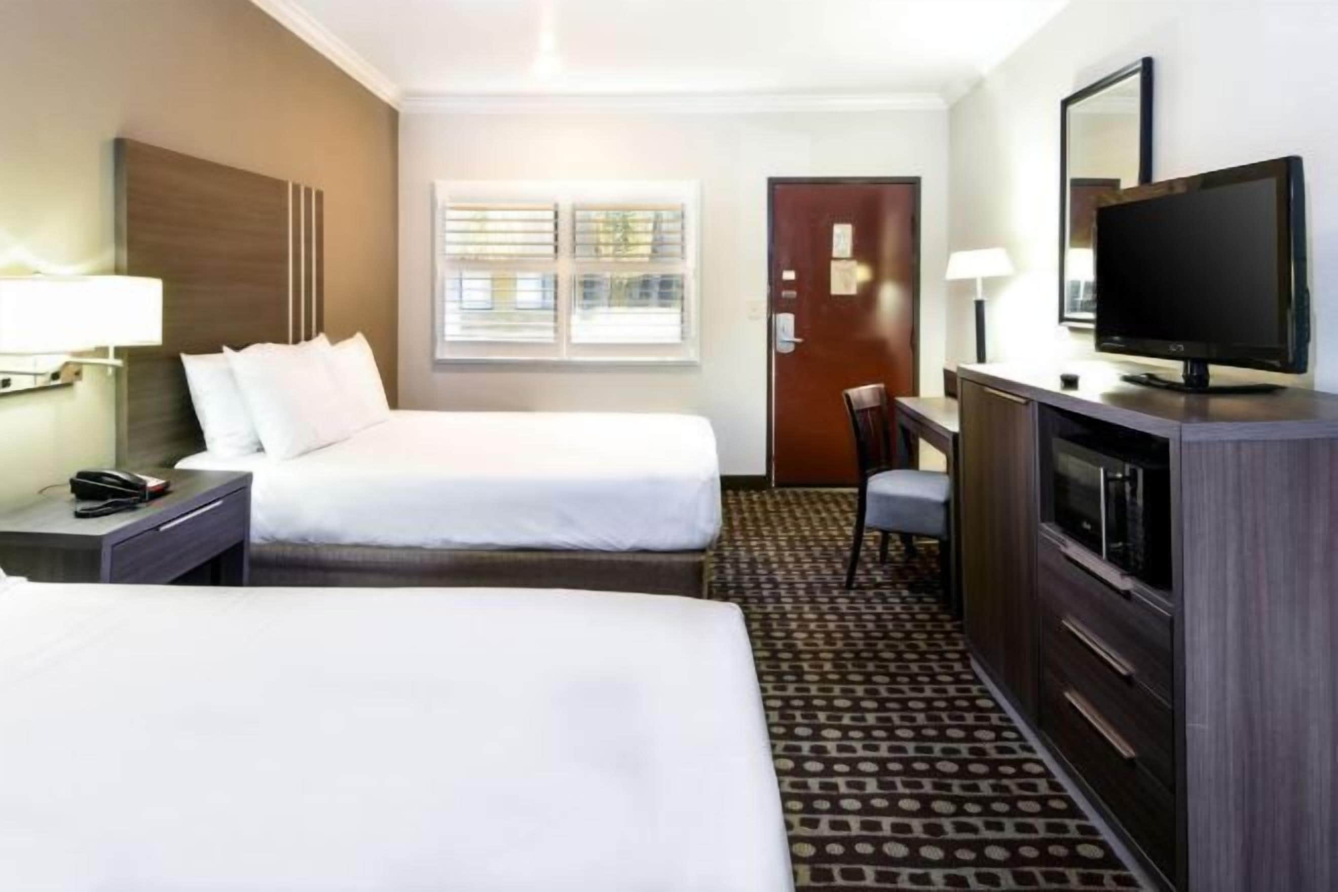 Desk, rollaway beds, free WiFi, bed sheets