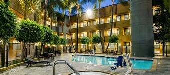 Travelodge by Wyndham Commerce Los Angeles Area