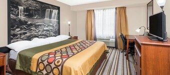 Super 8 by Wyndham Bolivar