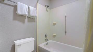Shower, free toiletries, towels