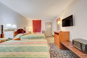 Room, 2 Queen Beds, Smoking | Iron/ironing board, free WiFi, bed sheets - Travel Inn Lebanon Nashville Near I-40 (Lebanon)