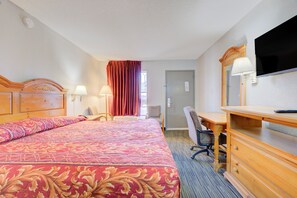 Room, 1 King Bed, Non Smoking | Iron/ironing board, free WiFi, bed sheets