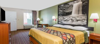 Super 8 by Wyndham Stafford