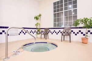 Indoor spa tub