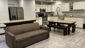 ห้องแฟมิลี่สวีท, เตียงควีนไซส์ 2 เตียง, ปลอดบุหรี่ | สิ่งอำนวยความสะดวกในห้องพัก