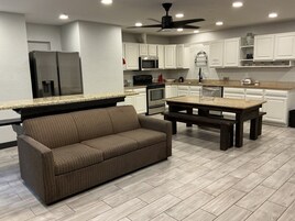 Family Suite, 10ft wide bed, Non Smoking, Non-Accessible | Room amenity