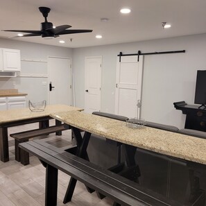 Family Suite, 10ft wide bed, Non Smoking, Non-Accessible | Living area