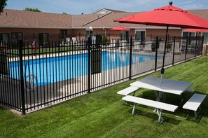 Indoor pool, seasonal outdoor pool, pool loungers