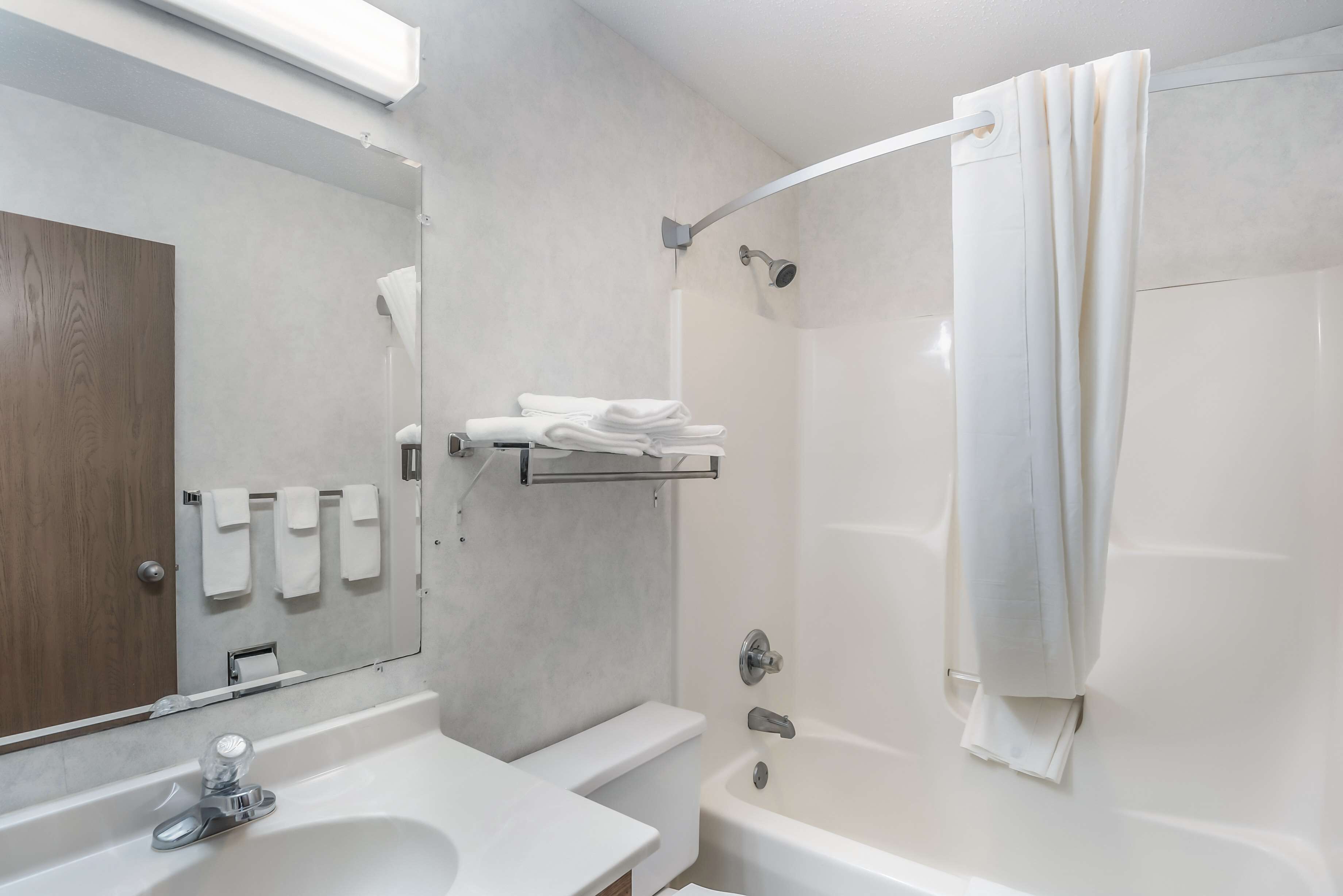 Bañera con ducha, cabezal de ducha tipo lluvia