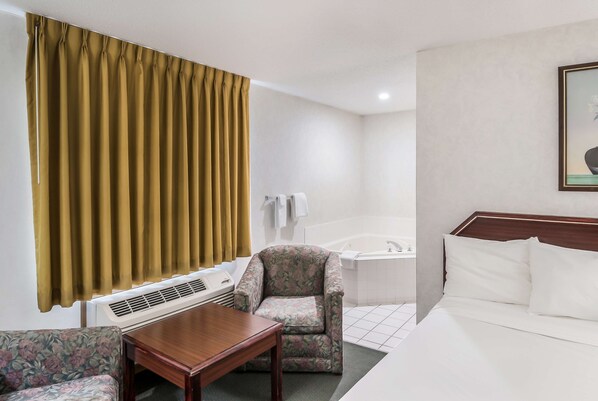 Room, 1 King Bed, Non Smoking, Jetted Tub | 1 bedroom, soundproofing, free cribs/infant beds, rollaway beds - Americas Best Value Inn Wenona (Rutland)