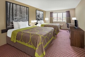 Desk, blackout curtains, iron/ironing board, free WiFi - Super 8 by Wyndham Hebron Lowell Area (Hebron)