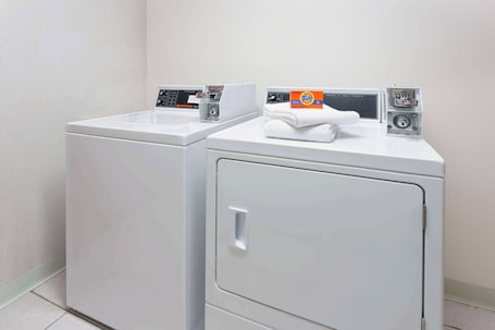 Fridge, microwave, coffee/tea maker