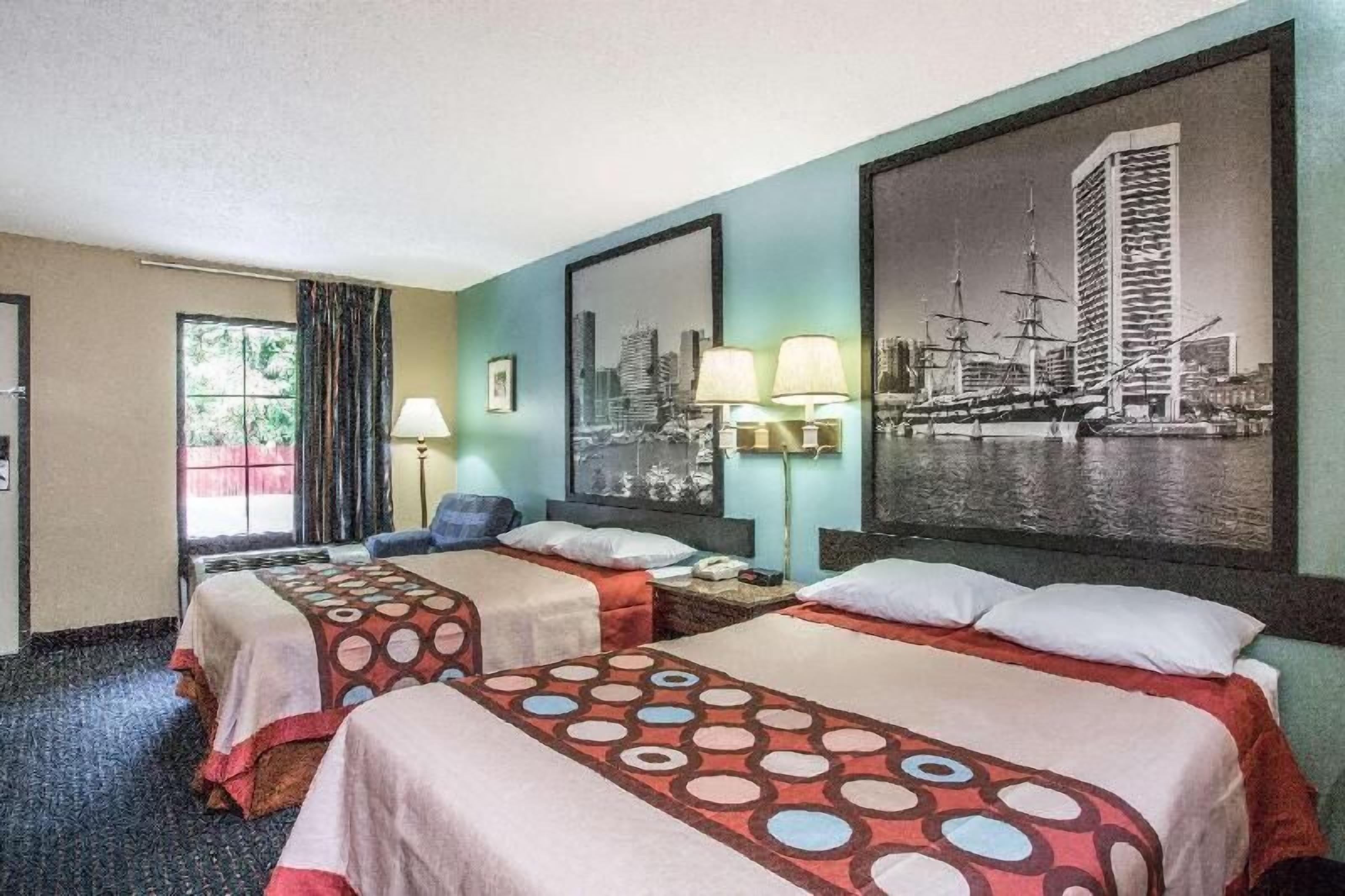 Desk, iron/ironing board, free cots/infant beds, rollaway beds