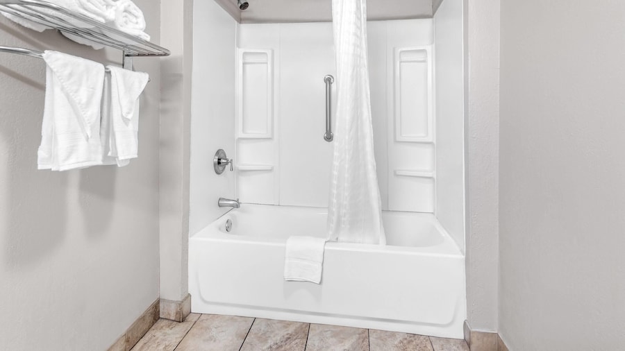 Super 8 by Wyndham Columbia