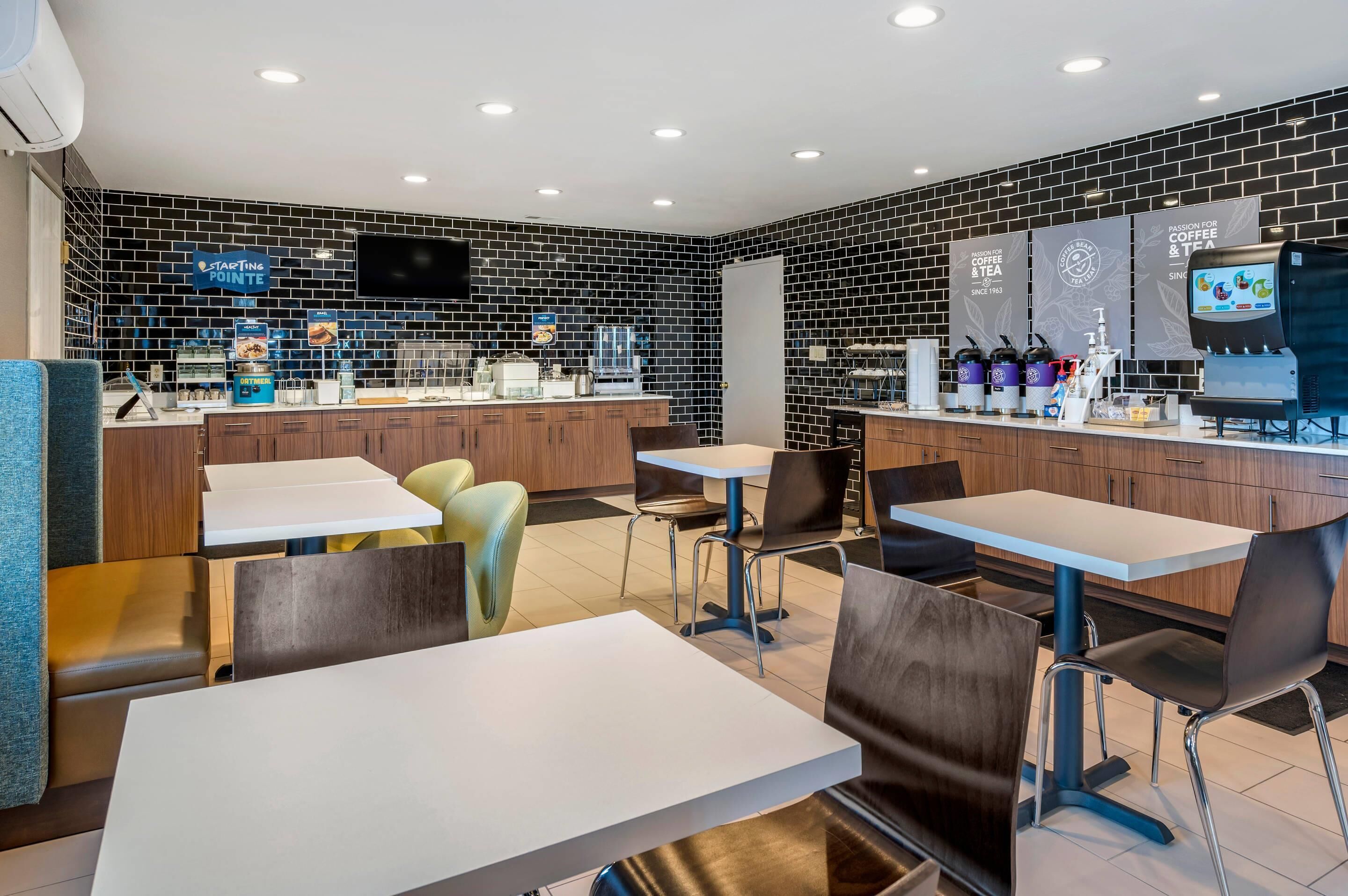 Free daily buffet breakfast