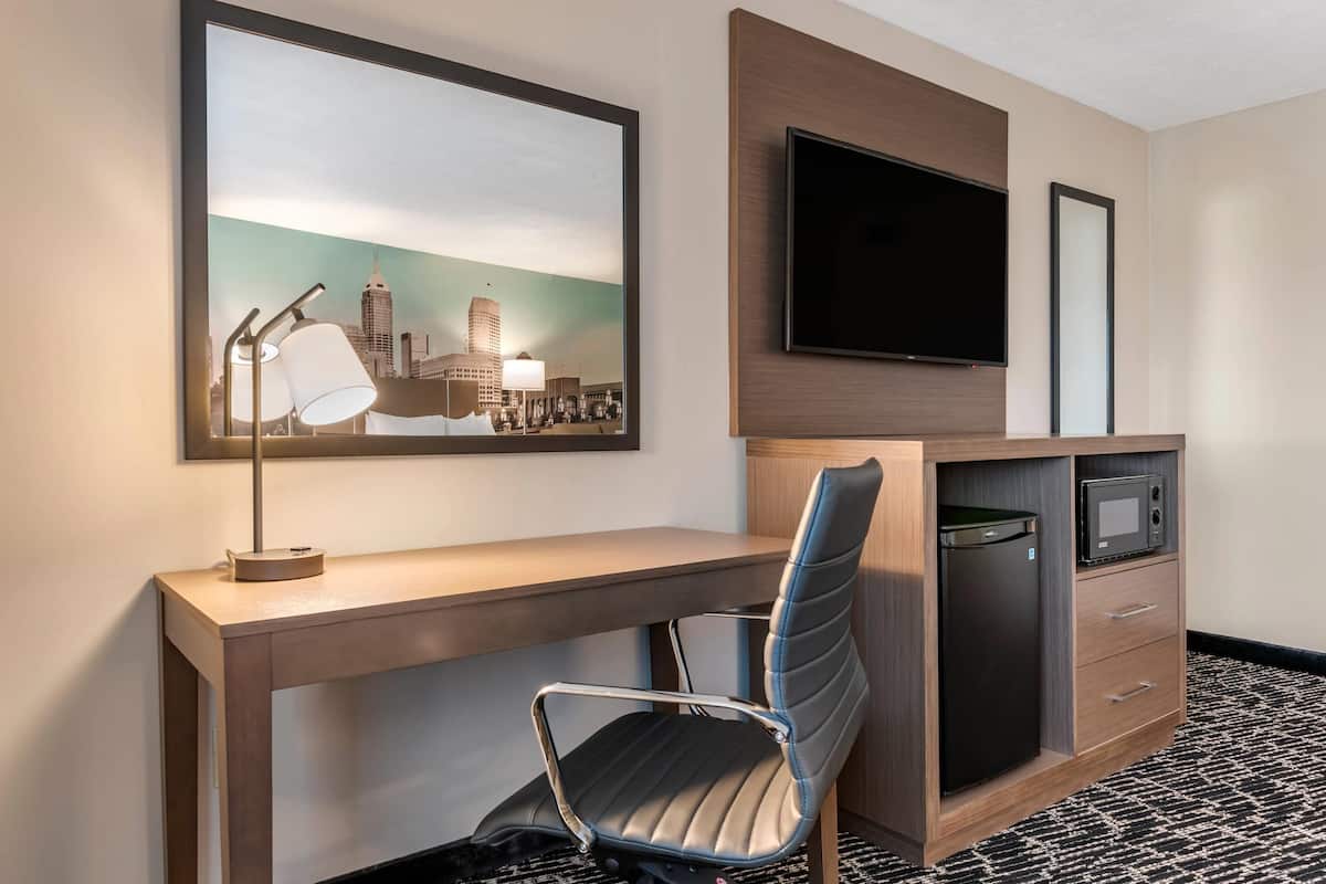 Suite, Multiple Beds, Non Smoking