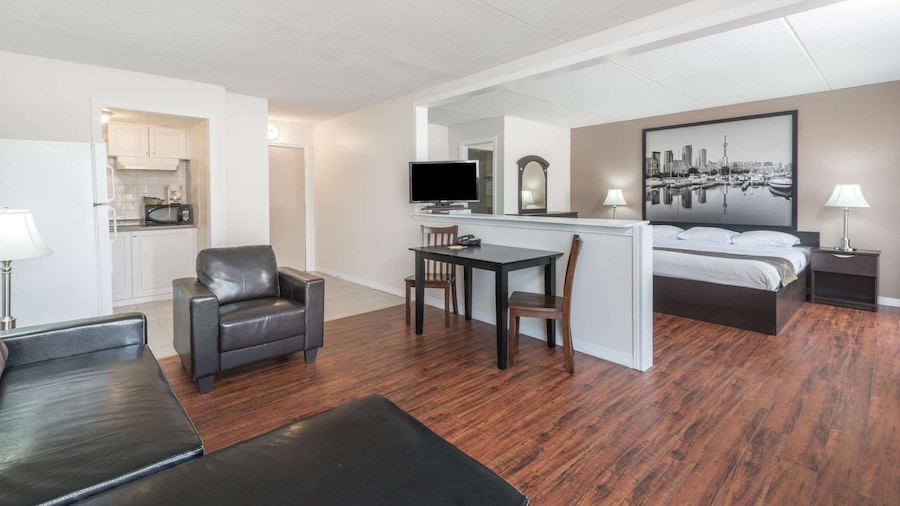 Super 8 by Wyndham Calgary/Airport