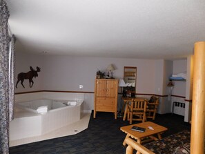 Deluxe Studio, 1 King Bed