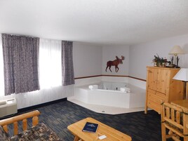 Estúdio luxo, 1 cama King | Quartos à prova de som, ferros/tábuas de passar roupa, Wi-Fi de cortesia