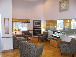 Lobby-Lounge